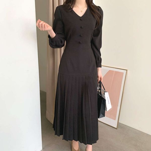 temperament spring simple v-neck bubble over the knee pleated korean skirt bandage waist long sleeve dress hot, Black;gray
temperament spring simple v-neck bubble over the knee pleated korean skirt bandage waist long sleeve dress hot, Black;gray