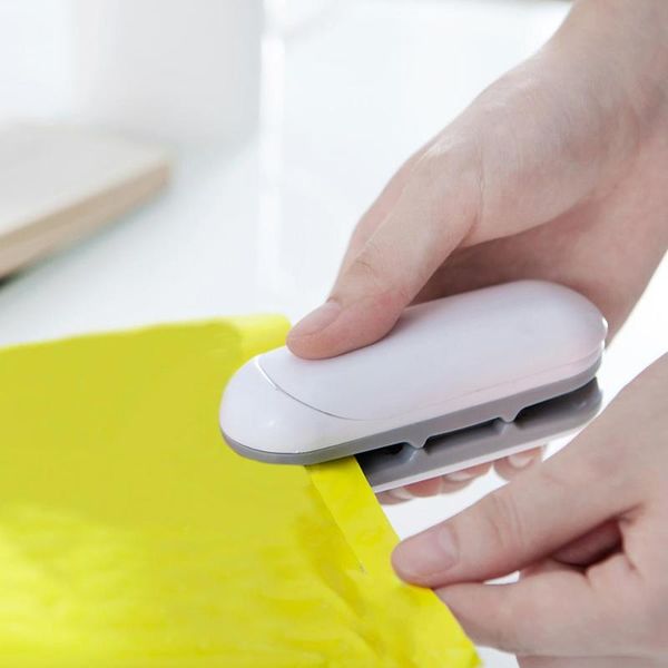 bag clips machine vacuum packer usb charging portable heating plastic sealing cordless handheld bags
bag clips machine vacuum packer usb charging portable heating plastic sealing cordless handheld bags