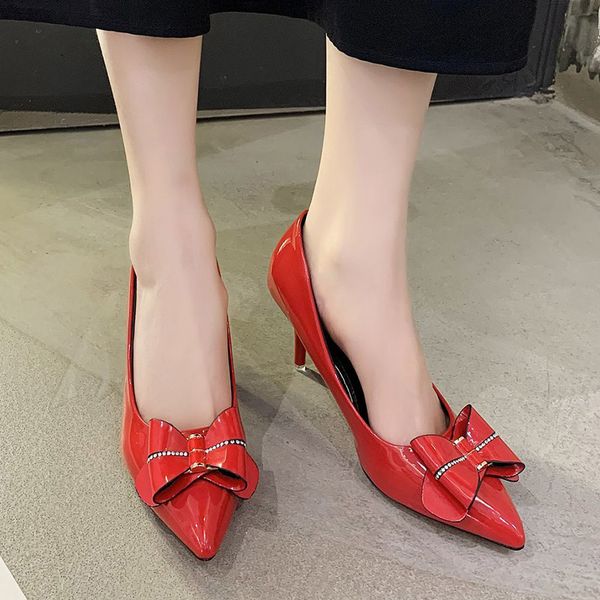 plus size 34-42 women dress shoes high heels patent leather pumps pointed toe office lady shoes bowtie basic pump white 8385ndress shoes, Black
plus size 34-42 women dress shoes high heels patent leather pumps pointed toe office lady shoes bowtie basic pump white 8385ndress shoes, Black