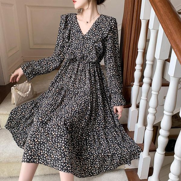 casual dresses fall korean style fashion dress women v-neck floral bottom female vintage long sleeve a-line print, Black;gray
casual dresses fall korean style fashion dress women v-neck floral bottom female vintage long sleeve a-line print, Black;gray