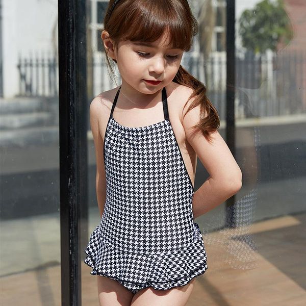 one-piece suits 2021 girls one piece swimsuit backless baby swimwear halter plaid kids beach bathing suit toddler children skirt triangle bi
one-piece suits 2021 girls one piece swimsuit backless baby swimwear halter plaid kids beach bathing suit toddler children skirt triangle bi