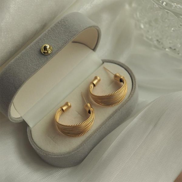 hoop & huggie 2021 vintage irregular strips big hoops 14k gold plated earrings for women unusual copper jewelry female wedding, Golden;silver
hoop & huggie 2021 vintage irregular strips big hoops 14k gold plated earrings for women unusual copper jewelry female wedding, Golden;silver
