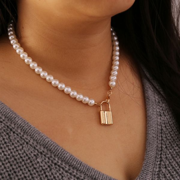 factory wholesale jewelry personality versatile pearl lock necklace femininity fashion sweater chain n651 party gift
factory wholesale jewelry personality versatile pearl lock necklace femininity fashion sweater chain n651 party gift