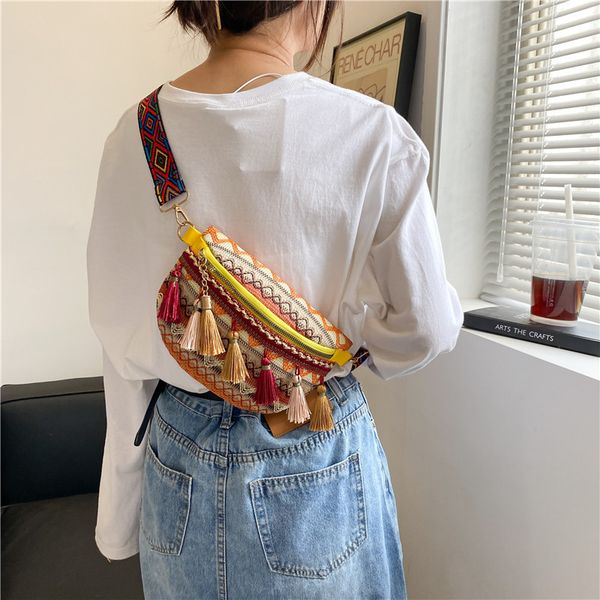 luxurys designers bags new tassel bag woven waist simple single shoulder handbag women's versatile messenger handbags straw waistbag na
luxurys designers bags new tassel bag woven waist simple single shoulder handbag women's versatile messenger handbags straw waistbag na