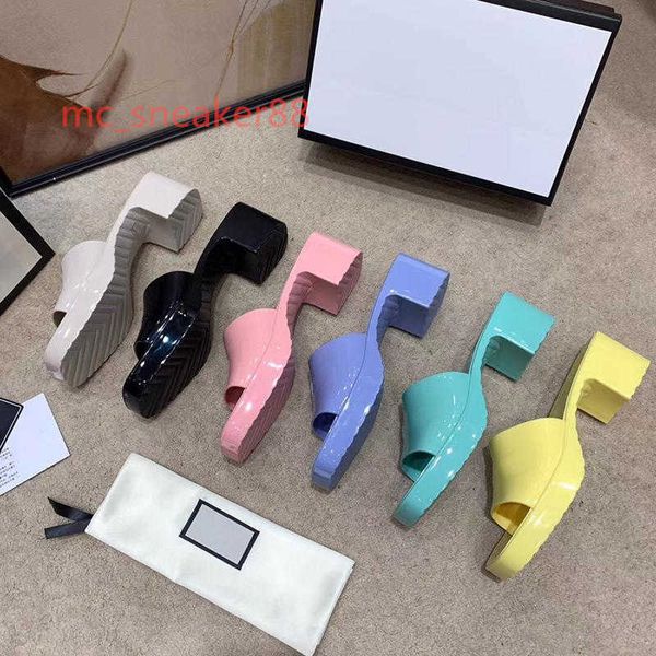 2021 brand woman sandals designer lady slipper summer fashion jelly slide high heel slippers luxury casual shoes with box size zlh, Black
2021 brand woman sandals designer lady slipper summer fashion jelly slide high heel slippers luxury casual shoes with box size zlh, Black