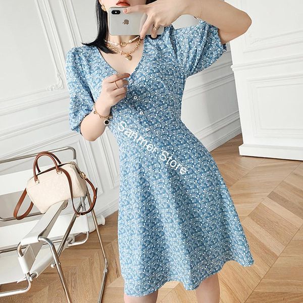 2021 new feminino floral mini decote em v cintura alta impresso fresco manga lao-up botes a linha de vero senhora vestido curto com bbki, Black;gray
2021 new feminino floral mini decote em v cintura alta impresso fresco manga lao-up botes a linha de vero senhora vestido curto com bbki, Black;gray