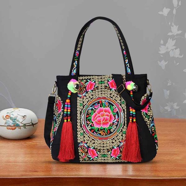 cross body women shoulder bag retro embroidery pretty flower bohemia ethnic style tassel tote crossbody large capacity handbag for girl
cross body women shoulder bag retro embroidery pretty flower bohemia ethnic style tassel tote crossbody large capacity handbag for girl