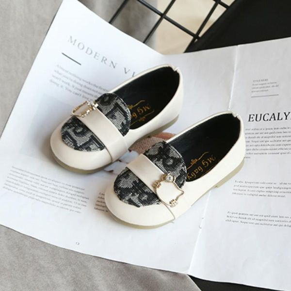 sneakers spring autumn children canvas casual shoes kids lovely cat flat heels girls princess solid color, Black;red
sneakers spring autumn children canvas casual shoes kids lovely cat flat heels girls princess solid color, Black;red