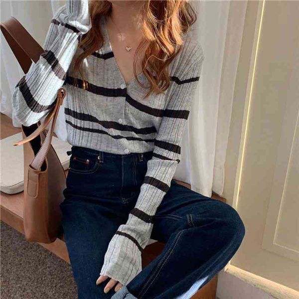 woman sweaters striped sweater autumn womens loose cardigan v-neck sweater femme chandails pull hiver, White;black
woman sweaters striped sweater autumn womens loose cardigan v-neck sweater femme chandails pull hiver, White;black