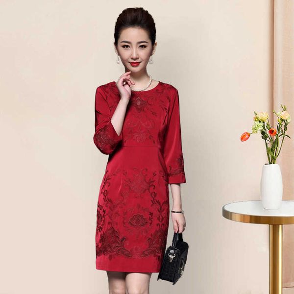 luxury party evening dress spring 2021 's round neck celebrity temperament middle sleeve middle-aged and elderly mh embroidery 's, White;pink
luxury party evening dress spring 2021 's round neck celebrity temperament middle sleeve middle-aged and elderly mh embroidery 's, White;pink