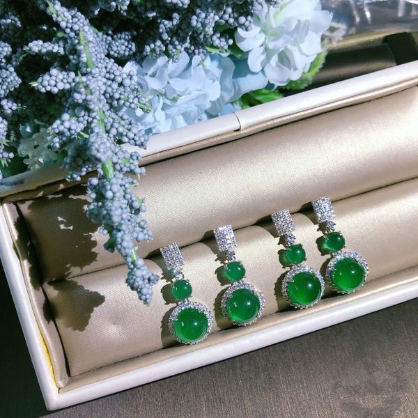 natural green chalcedony earrings chinese retro translucent full of diamonds sparkling charm women's brand silver jewelry
natural green chalcedony earrings chinese retro translucent full of diamonds sparkling charm women's brand silver jewelry