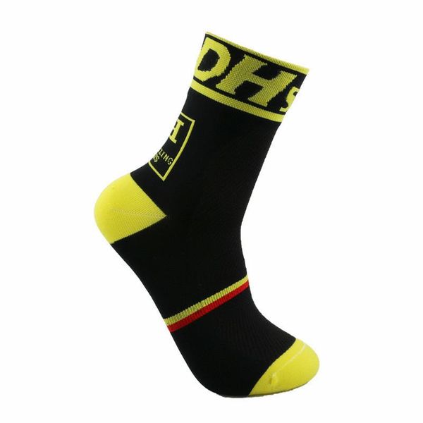 sports socks quality professional brand cycling sport protect feet breathable wicking bicycles, Black
sports socks quality professional brand cycling sport protect feet breathable wicking bicycles, Black