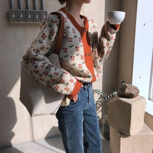 women's knits & tees women 2021 autumn winter retro double-breasted knit coats female printed cardigan jumpers ladies o-neck sweater ja, White
women's knits & tees women 2021 autumn winter retro double-breasted knit coats female printed cardigan jumpers ladies o-neck sweater ja, White