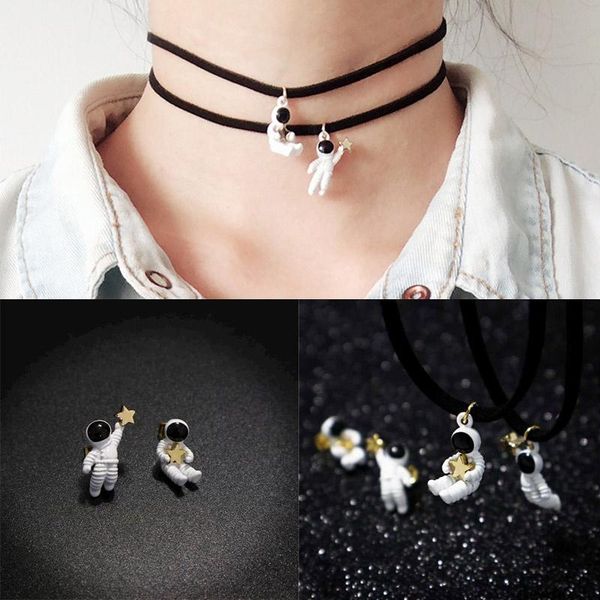 chokers cute cartoon astronaut hug star pendant space pick the stars necklace female fashion lovers accessories, Golden;silver
chokers cute cartoon astronaut hug star pendant space pick the stars necklace female fashion lovers accessories, Golden;silver