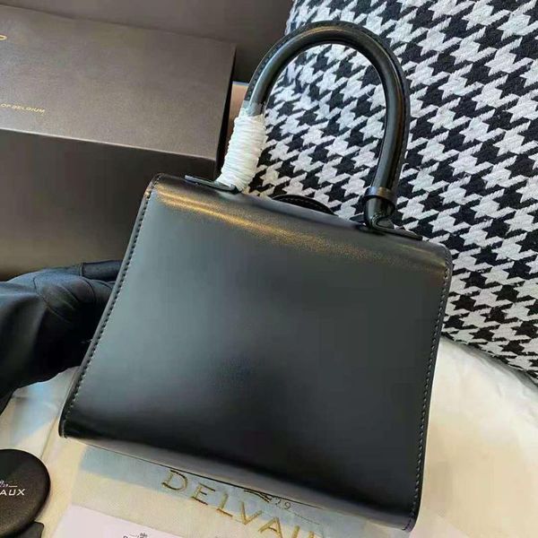 waist bags imported leather for women bag fashion classic designer 1:1 copy belgian brilliant horseshoe messenger
waist bags imported leather for women bag fashion classic designer 1:1 copy belgian brilliant horseshoe messenger
