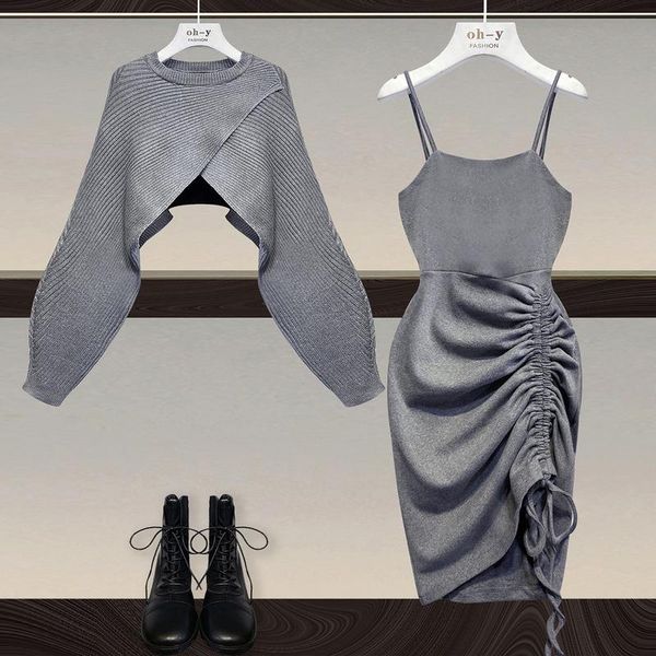 casual dresses women fall winter two piece set long sleeve round -neck shorts and sleeveee dress female solid color suits, Black;gray
casual dresses women fall winter two piece set long sleeve round -neck shorts and sleeveee dress female solid color suits, Black;gray