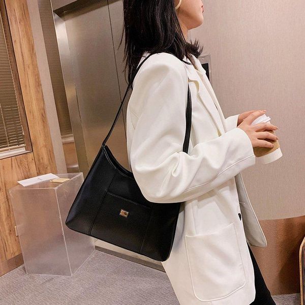 women's hobo bag casual luxury designer vintage 2021 large capacity fashion lady soft pu shoulder bag lady handbag
women's hobo bag casual luxury designer vintage 2021 large capacity fashion lady soft pu shoulder bag lady handbag