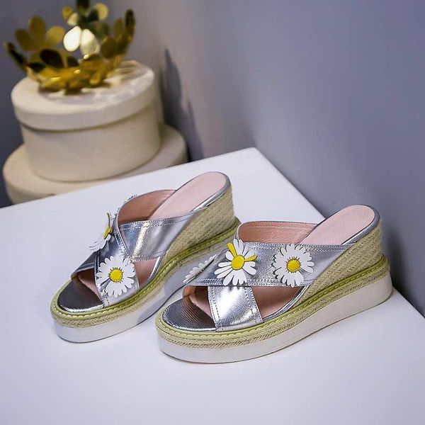 dress shoes cow leather peep toe super high heels flower decorations casual young lady slip on wedges sandals women l10, Black
dress shoes cow leather peep toe super high heels flower decorations casual young lady slip on wedges sandals women l10, Black
