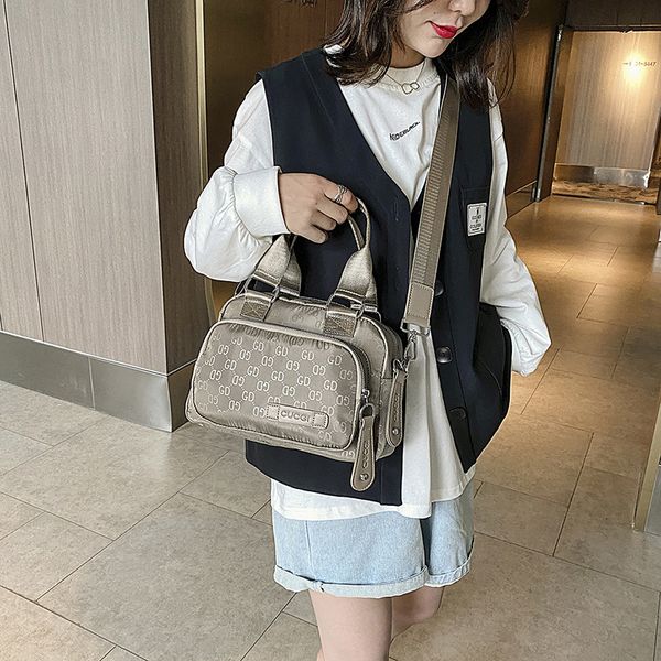 75% off fashion hand bag women's new light and versatile boston bag lovers leisure one shoulder messenger
75% off fashion hand bag women's new light and versatile boston bag lovers leisure one shoulder messenger
