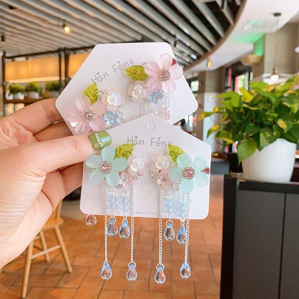 hair accessories 2pcs tassel shaking clips crystal flower sweet hairpin side barettes performance accessoireshair styling headwear, Slivery;white
hair accessories 2pcs tassel shaking clips crystal flower sweet hairpin side barettes performance accessoireshair styling headwear, Slivery;white