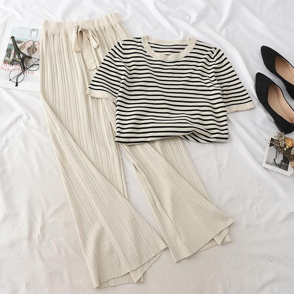 women's tracksuits 2021 summer clothes for women short sleeve striped + solidwide leg pants knitted suit set ladies casual 2 piece out, Gray
women's tracksuits 2021 summer clothes for women short sleeve striped + solidwide leg pants knitted suit set ladies casual 2 piece out, Gray