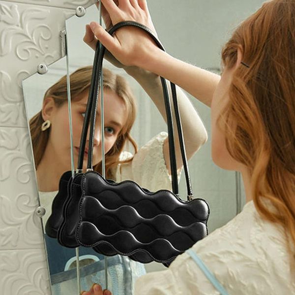 evening bags fashion square armpit for women 2021 summer quality leather shoulder bag designer handbag underarm phone purse tote
evening bags fashion square armpit for women 2021 summer quality leather shoulder bag designer handbag underarm phone purse tote