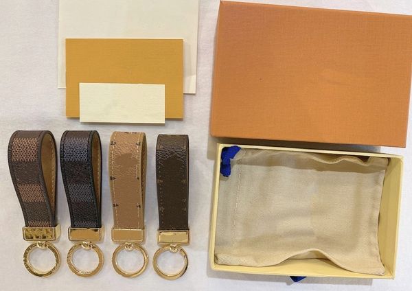 with box fashion key buckle car keychain handmade leather keychains men women bag pendant accessories 10 color, Slivery;golden 
with box fashion key buckle car keychain handmade leather keychains men women bag pendant accessories 10 color, Slivery;golden