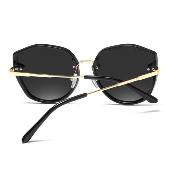2021 fashion female sunglasses eye cat box latest designer sunglasses integrated polarized personality glasses uv400 send luxury bhouh, White;black
2021 fashion female sunglasses eye cat box latest designer sunglasses integrated polarized personality glasses uv400 send luxury bhouh, White;black