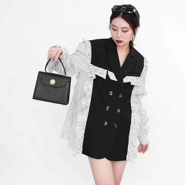 women's suits & blazers women striped ruffles oversize black elegant lapel long sleeve loose fit jackets fashion spring autumn 2021 wom, White;black
women's suits & blazers women striped ruffles oversize black elegant lapel long sleeve loose fit jackets fashion spring autumn 2021 wom, White;black