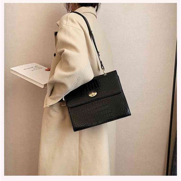 storage baagpersonalized crocodile pattern large 2020 new texture swivel lock single shoulder messenger small group women's baggg bag
storage baagpersonalized crocodile pattern large 2020 new texture swivel lock single shoulder messenger small group women's baggg bag