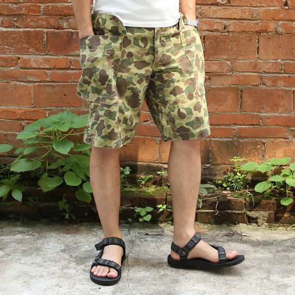 cloaked sarge shorts, herringbone bronson, uniform of the eulogy army. gctq, White;black
cloaked sarge shorts, herringbone bronson, uniform of the eulogy army. gctq, White;black