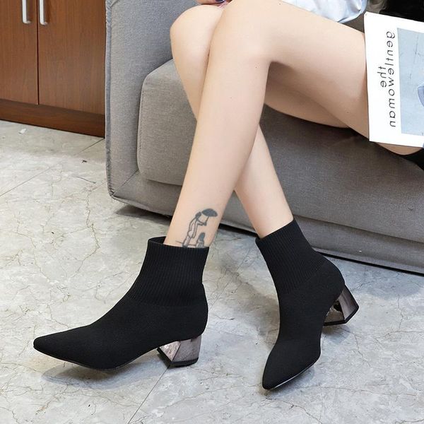 boots short women's 2021 autumn korean version pointed high heels black ankle barrel
boots short women's 2021 autumn korean version pointed high heels black ankle barrel