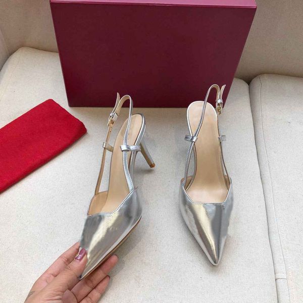 2021 fashion confortable women high heels party sandals plus size 34 to 40 41 42 silver shoes with box, Black
2021 fashion confortable women high heels party sandals plus size 34 to 40 41 42 silver shoes with box, Black