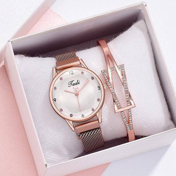 wristwatches 2pcs set women watches luxury rhinestones rose gold ladies wrist magnet unique design dress with bracelet, Slivery;brown
wristwatches 2pcs set women watches luxury rhinestones rose gold ladies wrist magnet unique design dress with bracelet, Slivery;brown