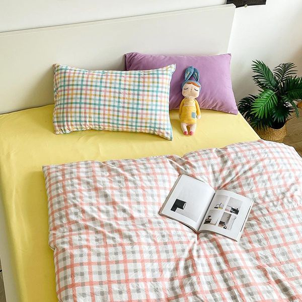 bedding sets plaid simple quilt cover pillowcase solid bed flat sheets cute duvet king single bedclothes
bedding sets plaid simple quilt cover pillowcase solid bed flat sheets cute duvet king single bedclothes