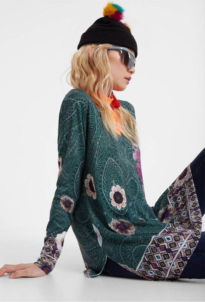 spanish spring and autumn loose womens sweater v neck thin woolen soft knitting printed, White;black
spanish spring and autumn loose womens sweater v neck thin woolen soft knitting printed, White;black