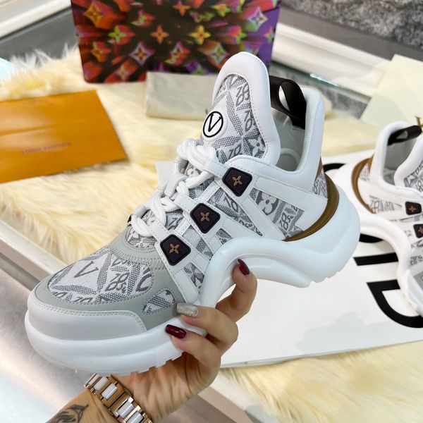 2021 original box for shoes luxury designer women running sneakers fashion casual selling flat size 35-41, Black
2021 original box for shoes luxury designer women running sneakers fashion casual selling flat size 35-41, Black