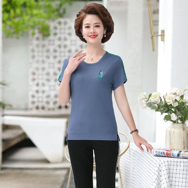 middle aged women summer 2 pieces suit set blue pink short sleeve t-shirt and black cropped pant twinset plus size clothes 5xl women's, Gray
middle aged women summer 2 pieces suit set blue pink short sleeve t-shirt and black cropped pant twinset plus size clothes 5xl women's, Gray