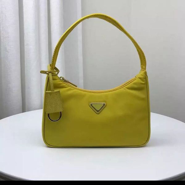 handbagdesigner handbags mini women luxurys designers bags 2021 purses crossbody bag wallet purse zhouzhoubao123 causal stylish, Black;red
handbagdesigner handbags mini women luxurys designers bags 2021 purses crossbody bag wallet purse zhouzhoubao123 causal stylish, Black;red