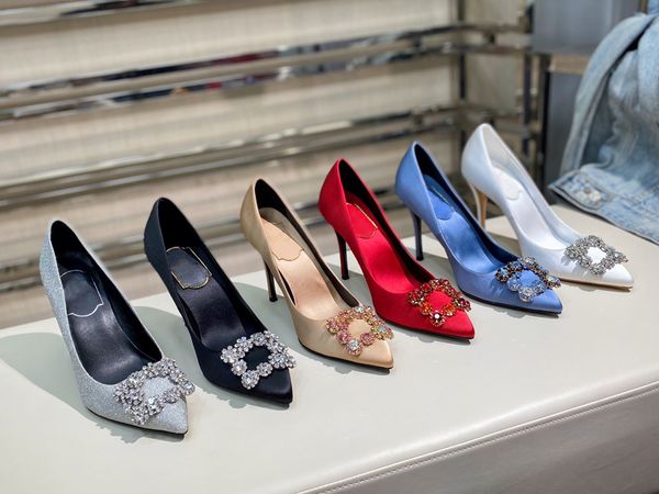 bride's shoes, new rhinestone square buckle, square diamond, female satin bridesmaid's stiletto dinner, Black
bride's shoes, new rhinestone square buckle, square diamond, female satin bridesmaid's stiletto dinner, Black