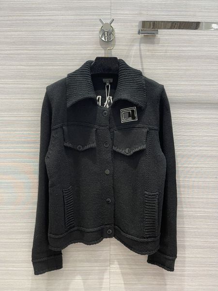 milan runway jackets 2021 autumn winter lapel neck long sleeve embroidery women's designer coats brand same style outerwear 0918-3, Black;brown
milan runway jackets 2021 autumn winter lapel neck long sleeve embroidery women's designer coats brand same style outerwear 0918-3, Black;brown