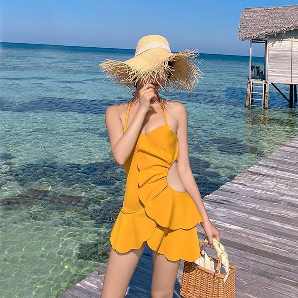 one-piece suits korean ins swimsuit feminine small breasts gather seaside vacation conservative skirt women bikini
one-piece suits korean ins swimsuit feminine small breasts gather seaside vacation conservative skirt women bikini