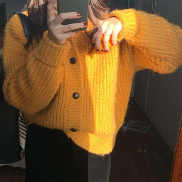 autumn and winter 2020 new korean version thickened knitted cardigan women's lazy wind loose sweater coat long sleeve top, White;black
autumn and winter 2020 new korean version thickened knitted cardigan women's lazy wind loose sweater coat long sleeve top, White;black