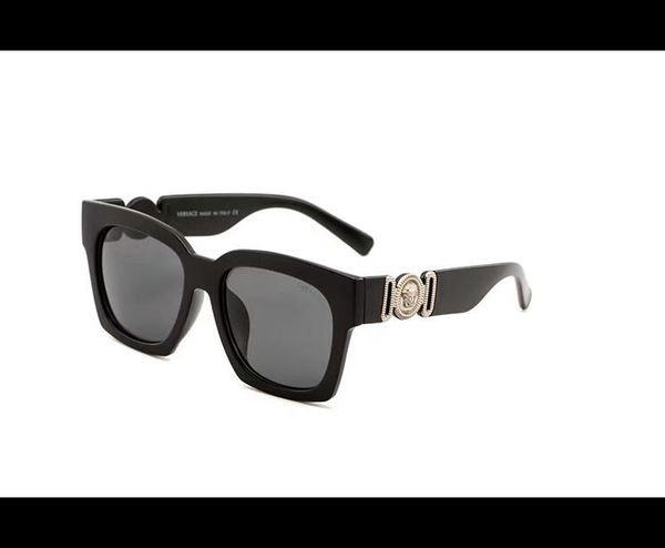 1pcs fashion sunglasses eyewear sun glasses designer mens womens brown cases black metal frame dark 50mm lenses for, White;black
1pcs fashion sunglasses eyewear sun glasses designer mens womens brown cases black metal frame dark 50mm lenses for, White;black