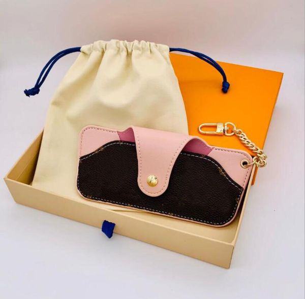 luxury keychains high qualtiy pu leather key chain keyring holder fashion brand designers letter printing car pendant buckle men women acces, Silver
luxury keychains high qualtiy pu leather key chain keyring holder fashion brand designers letter printing car pendant buckle men women acces, Silver