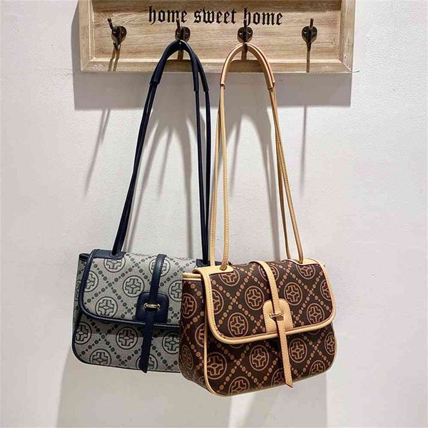 new flower wandering bag with cover large capacity single shoulder simple style hand purse sale
new flower wandering bag with cover large capacity single shoulder simple style hand purse sale
