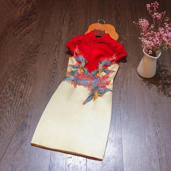 ethnic clothing cheongsam chinese style retro daily improved version short embroidery bridal toast dress young summer, Red
ethnic clothing cheongsam chinese style retro daily improved version short embroidery bridal toast dress young summer, Red