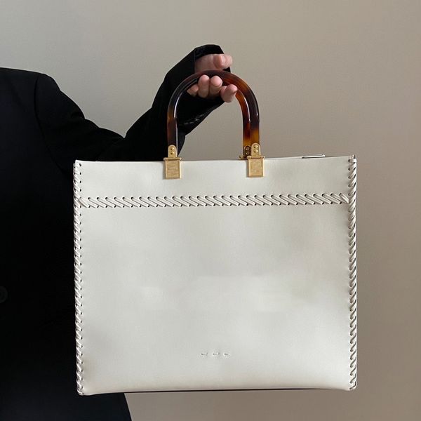 luxurys designeres bags women weave shoulder crossbody purses designer tote bags handbag fashions brand high quanlity specially designed han
luxurys designeres bags women weave shoulder crossbody purses designer tote bags handbag fashions brand high quanlity specially designed han