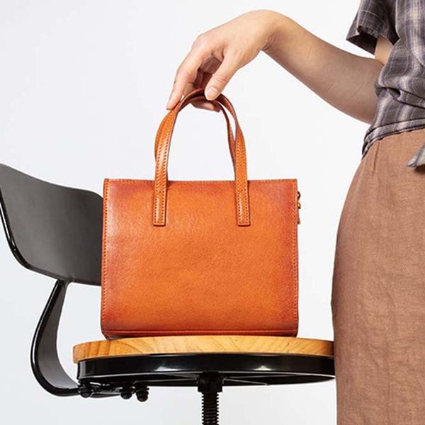 hbp aetoo 2020 new simple leather handbags niche design tote bag portable diagonal bag
hbp aetoo 2020 new simple leather handbags niche design tote bag portable diagonal bag