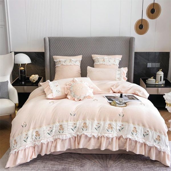 bedding sets super soft velvet fleece furry warm princess set flowers embroidery quilt cover bed comforter linen pillowcases
bedding sets super soft velvet fleece furry warm princess set flowers embroidery quilt cover bed comforter linen pillowcases